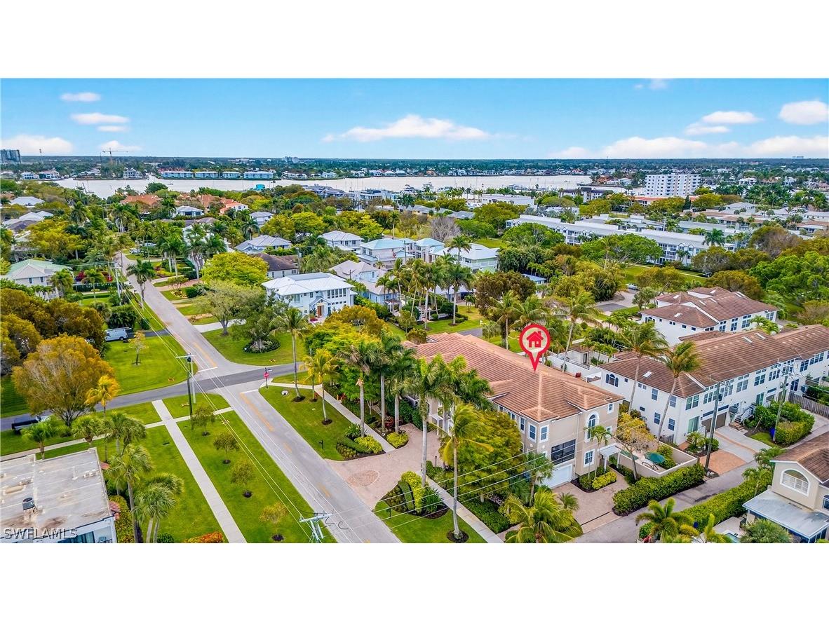 552 11th Avenue S #4 Naples FL 34102 226012369 image33