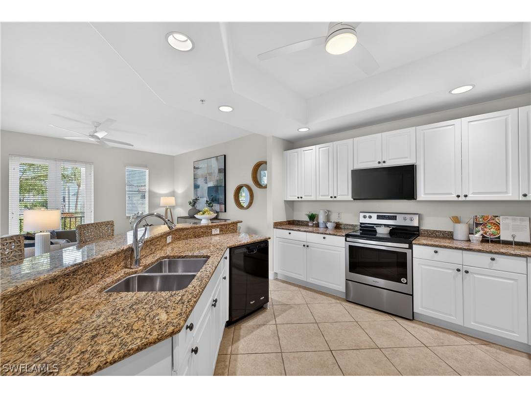 552 11th Avenue S #4 Naples FL 34102 226012369 image8