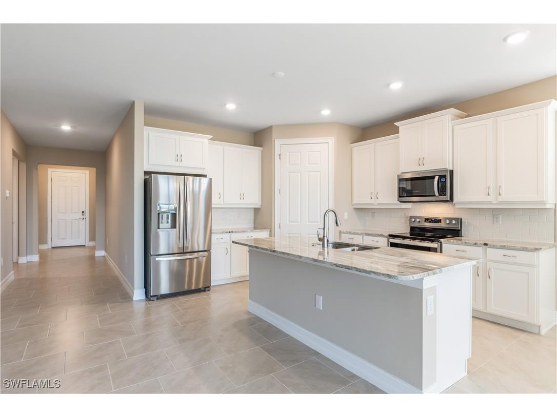 552 Spring Hill Lake Loop Cape Coral FL 33993 225080361 image21