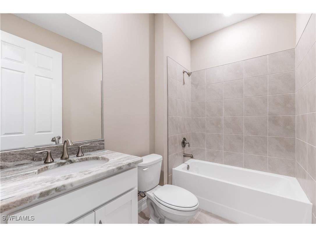 552 Spring Hill Lake Loop Cape Coral FL 33993 225080361 image27