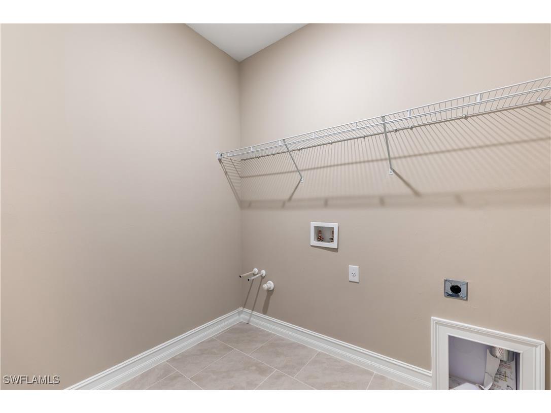 552 Spring Hill Lake Loop Cape Coral FL 33993 225080361 image29