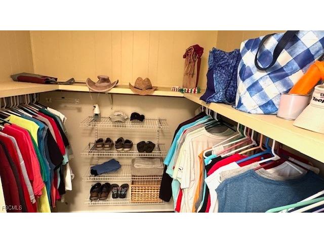 5520 Colonial Road North Fort Myers FL 33917 2025026169 image14