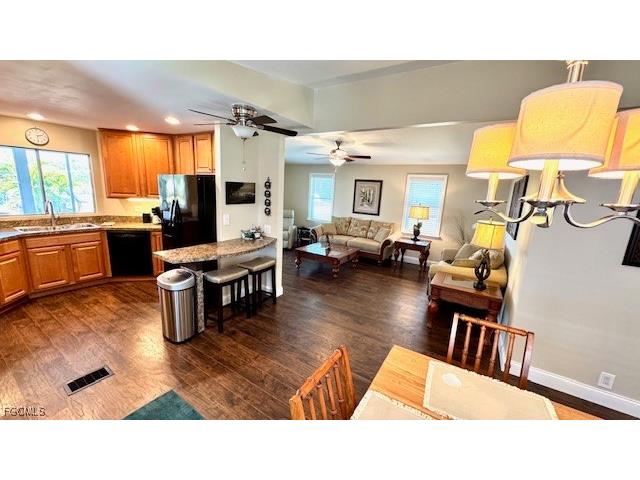 5520 Colonial Road North Fort Myers FL 33917 2025026169 image2