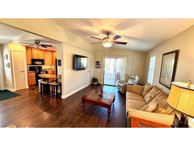 5520 Colonial Road North Fort Myers FL 33917 2025026169 image4