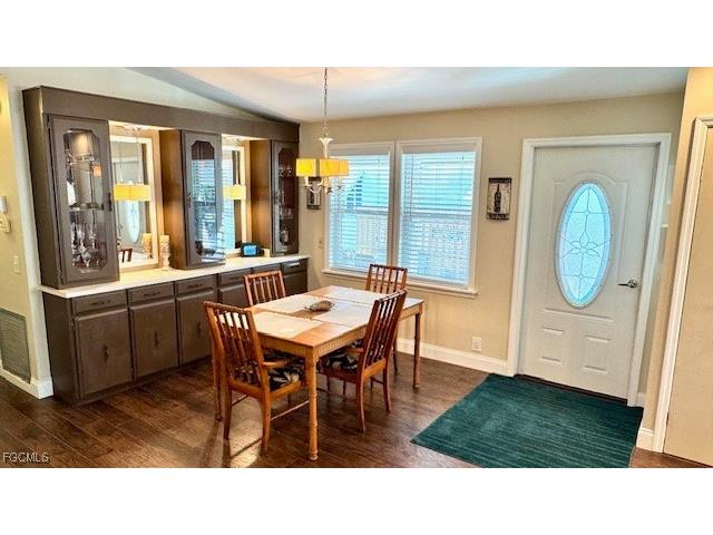 5520 Colonial Road North Fort Myers FL 33917 2025026169 image6