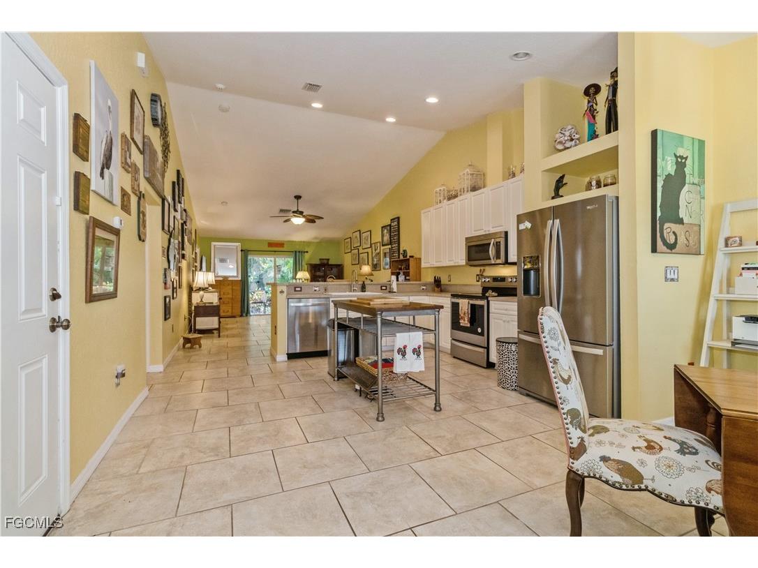 5520 Phillips Street Bokeelia FL 33922 2025015705 image2