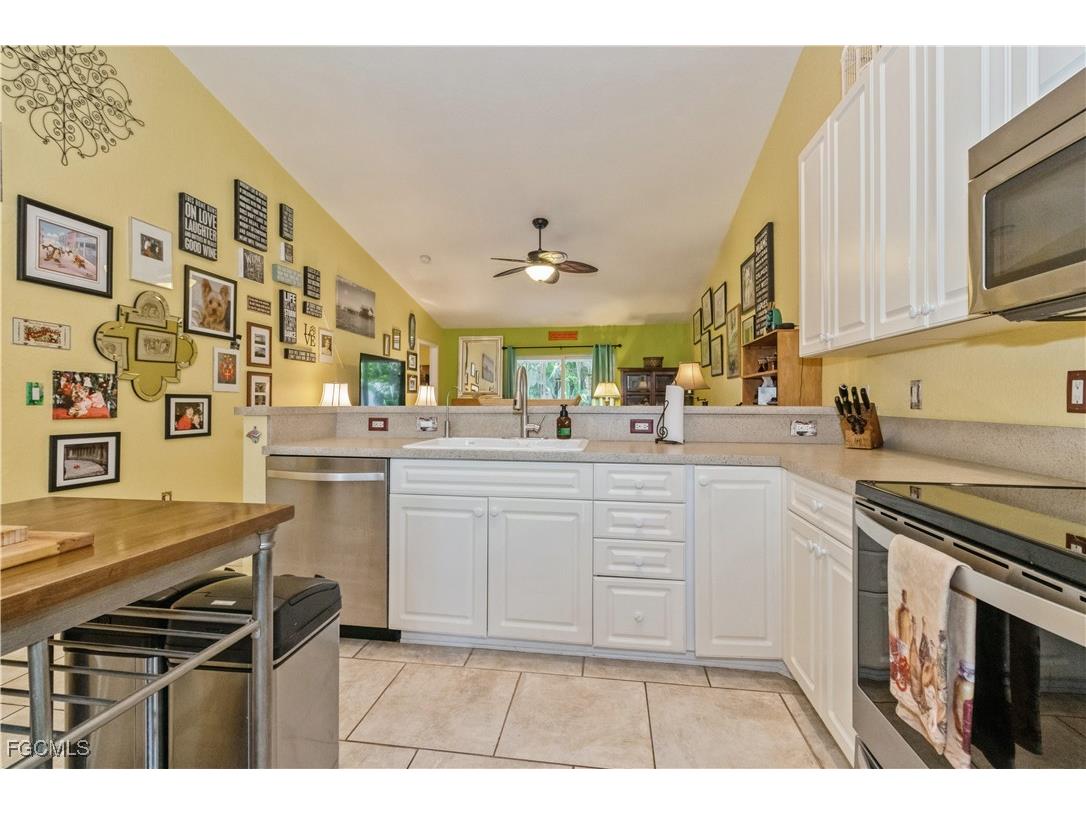 5520 Phillips Street Bokeelia FL 33922 2025015705 image6