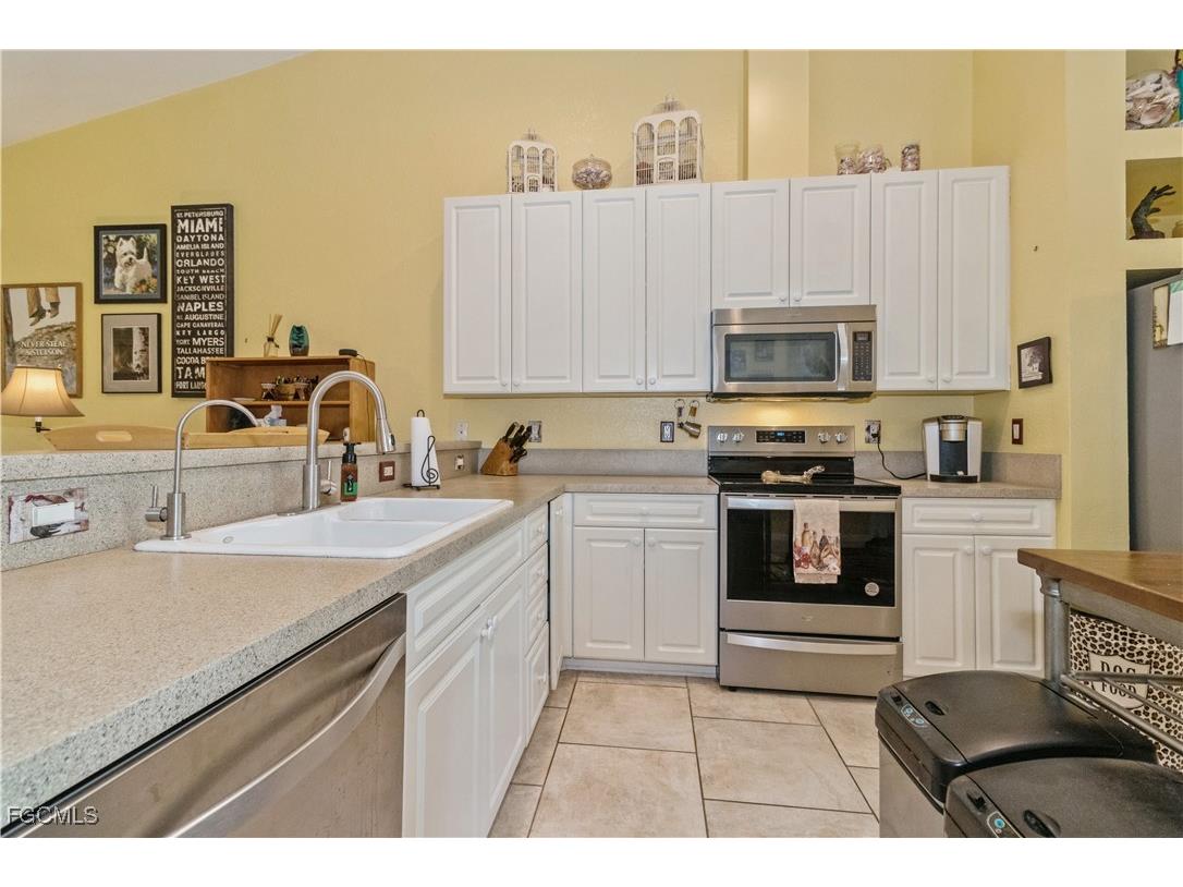 5520 Phillips Street Bokeelia FL 33922 2025015705 image9