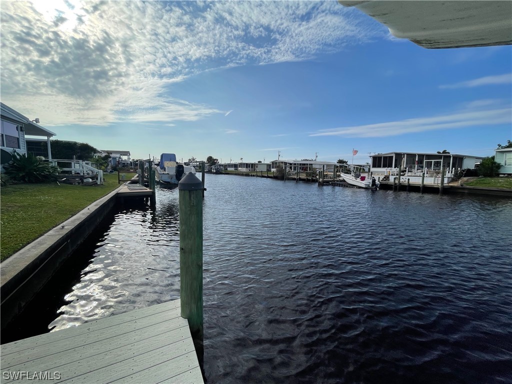 5521 Sir Walter Way North Fort Myers FL 33917 224008869 image1