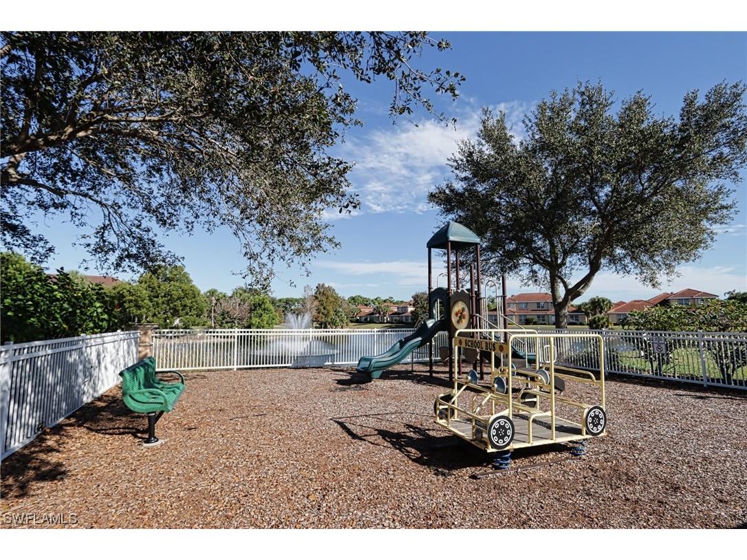 5526 Cheshire Drive Fort Myers FL 33912 224004303 image42