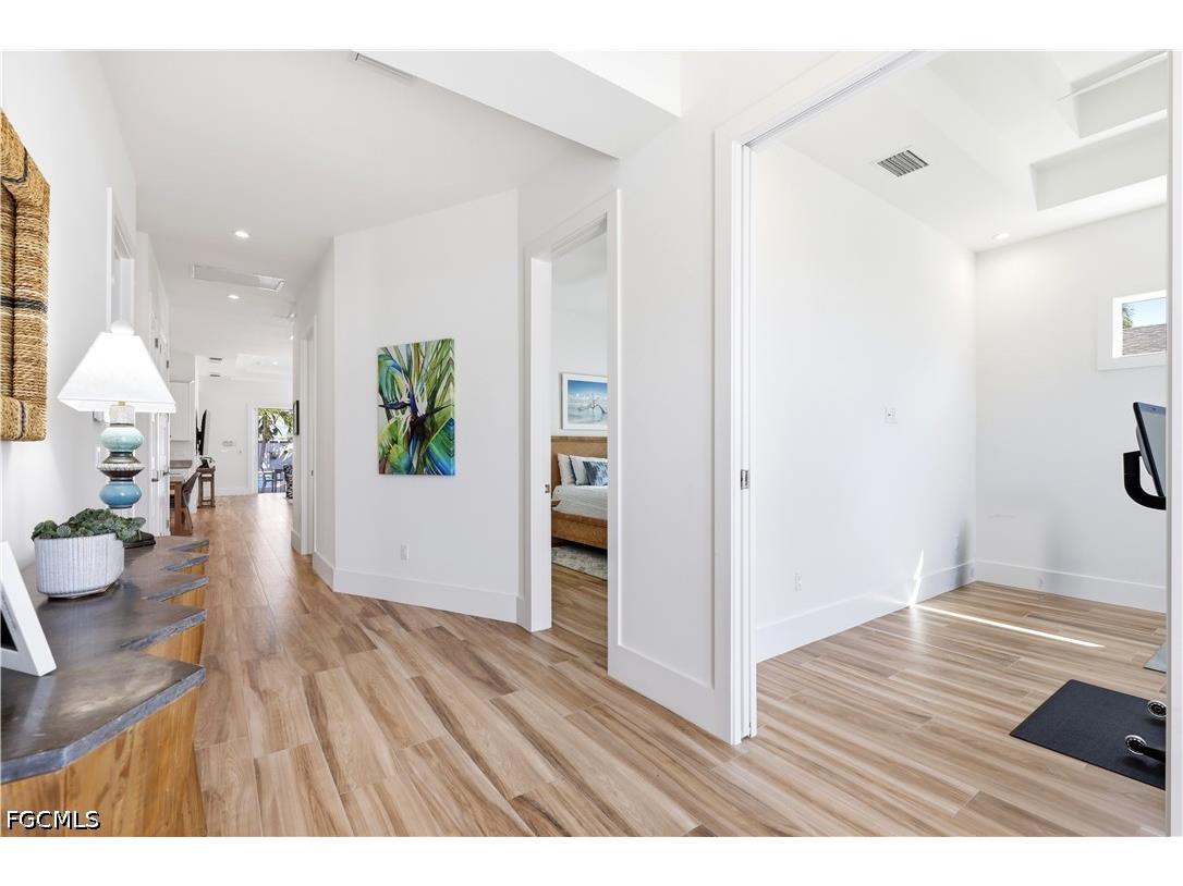 553 106th Avenue N Naples FL 34108 2026015531 image3