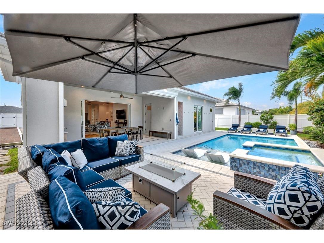 553 106th Avenue N Naples FL 34108 225075460 image1