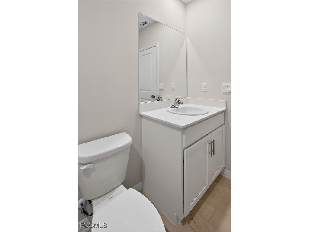 553 Kingsbury Lane Lehigh Acres FL 33974 2025025434 image24