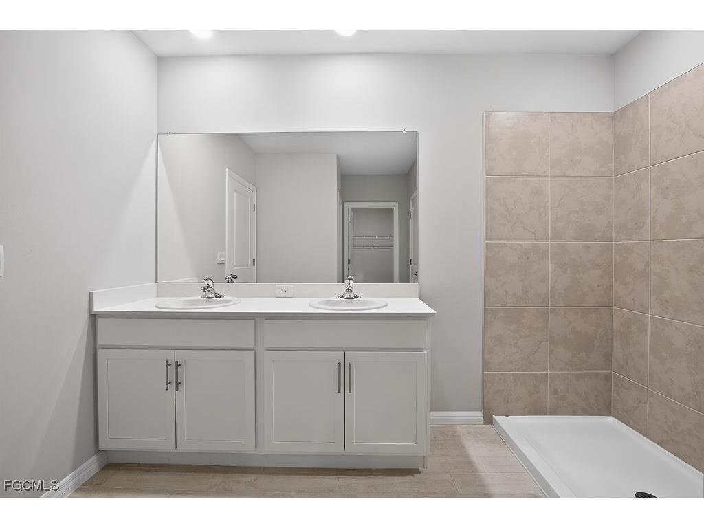 553 Kingsbury Lane Lehigh Acres FL 33974 2025025434 image34