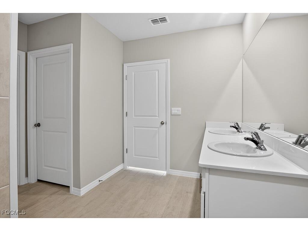 553 Kingsbury Lane Lehigh Acres FL 33974 2025025434 image36