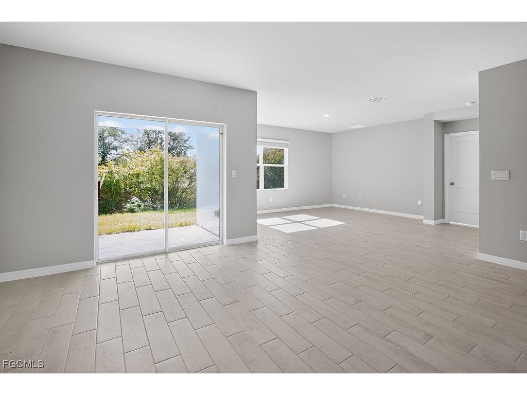 553 Kingsbury Lane Lehigh Acres FL 33974 2025025434 image37