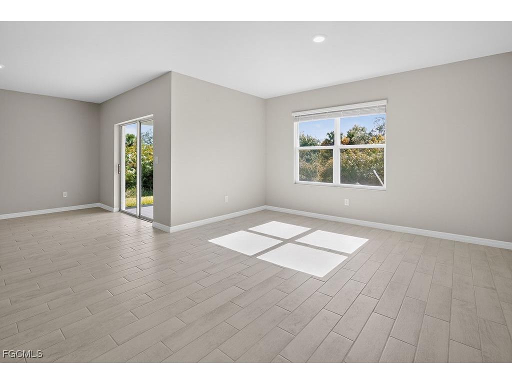 553 Kingsbury Lane Lehigh Acres FL 33974 2025025434 image41