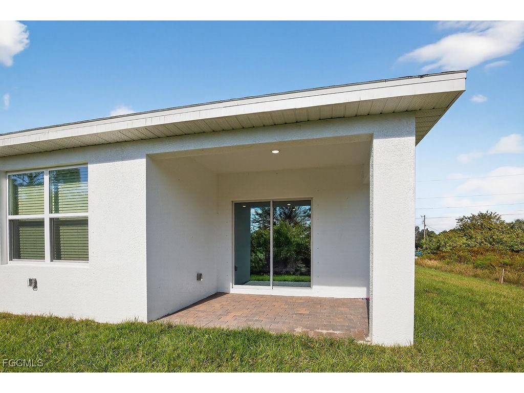 553 Kingsbury Lane Lehigh Acres FL 33974 2025025434 image44