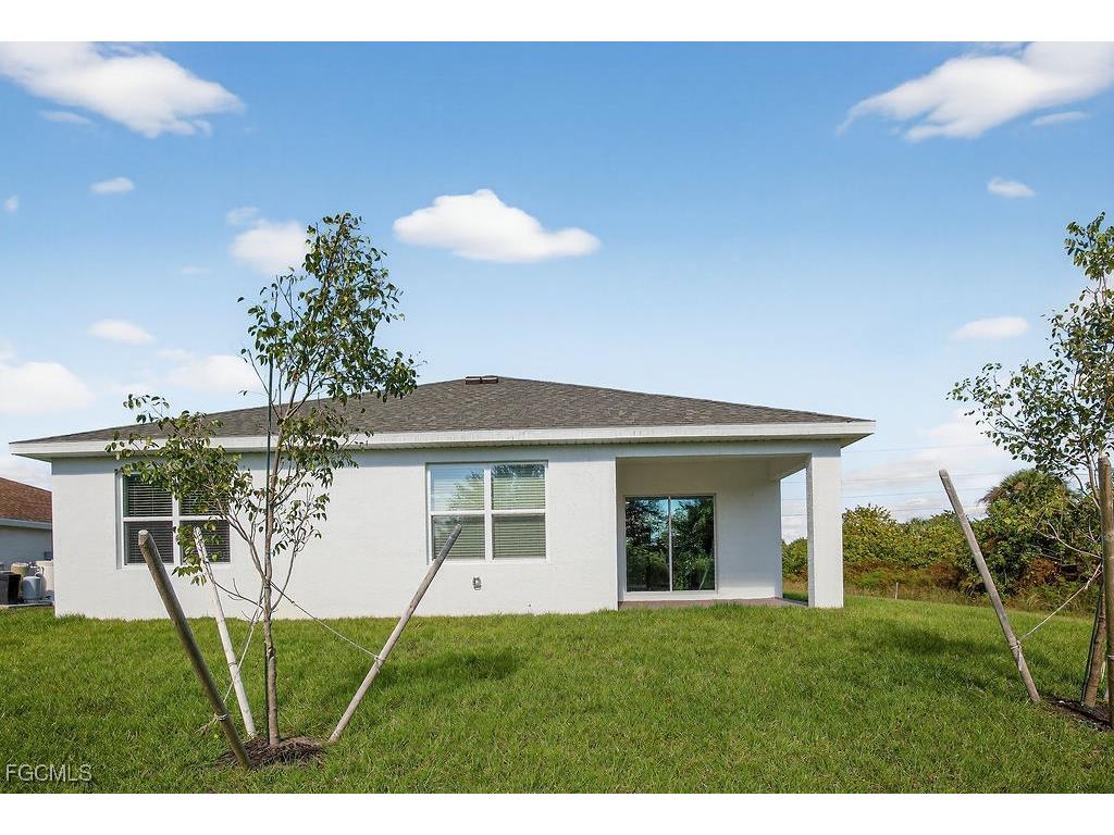 553 Kingsbury Lane Lehigh Acres FL 33974 2025025434 image45