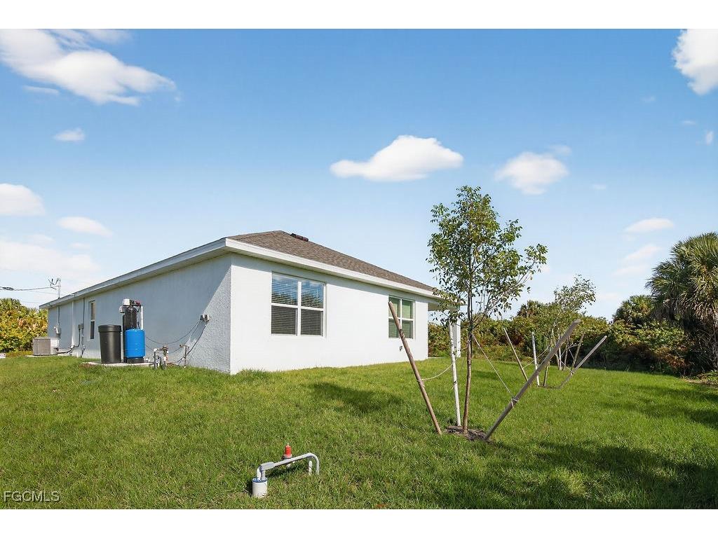 553 Kingsbury Lane Lehigh Acres FL 33974 2025025434 image46