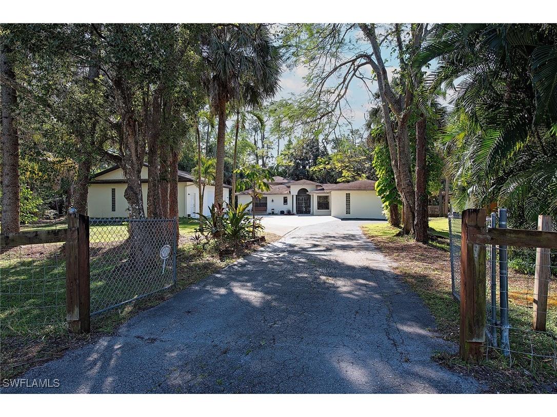 5530 Palmetto Woods Drive Naples FL 34119 225006236 image1