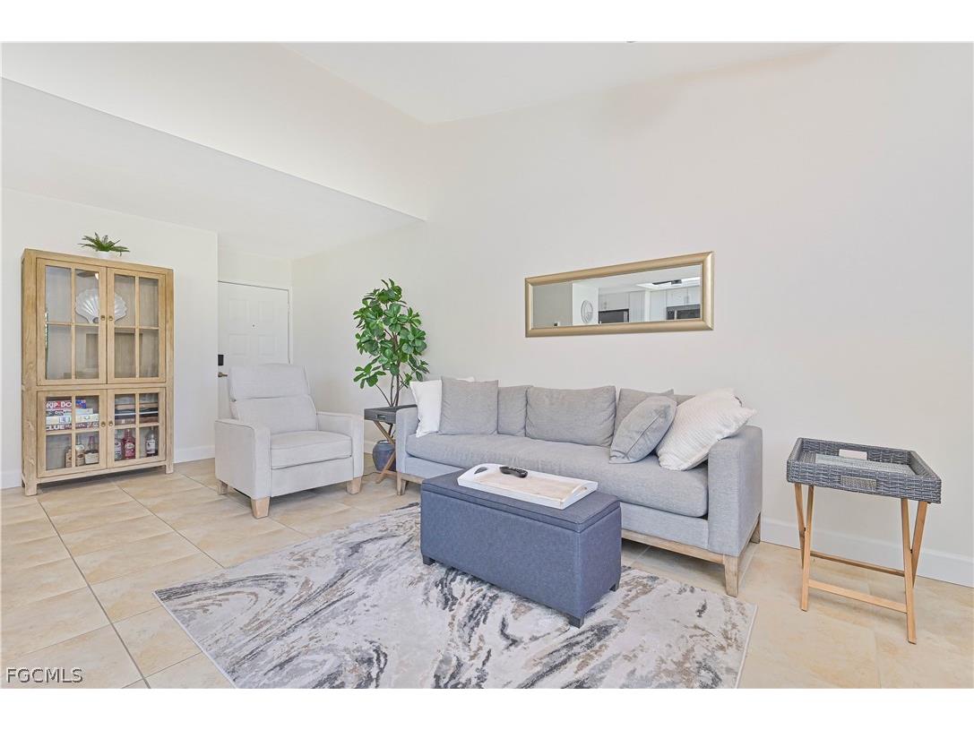 5530 Trailwinds Drive #726 Fort Myers FL 33907 2026012302 image4