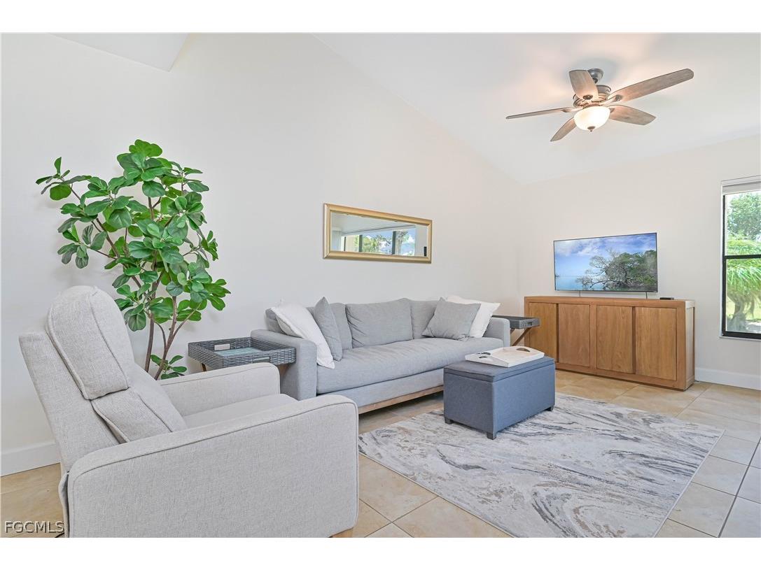 5530 Trailwinds Drive #726 Fort Myers FL 33907 2026012302 image5