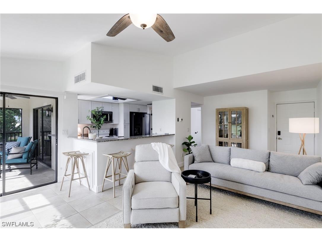 5530 Trailwinds Drive #726 Fort Myers FL 33907 224020324 image1