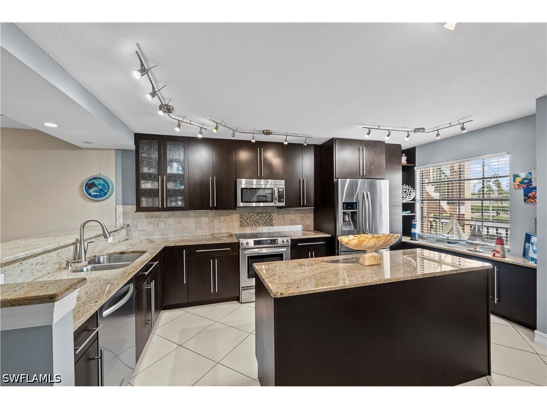 5535 Rattlesnake Hamm Road #205 Naples FL 34113 226016942 image1