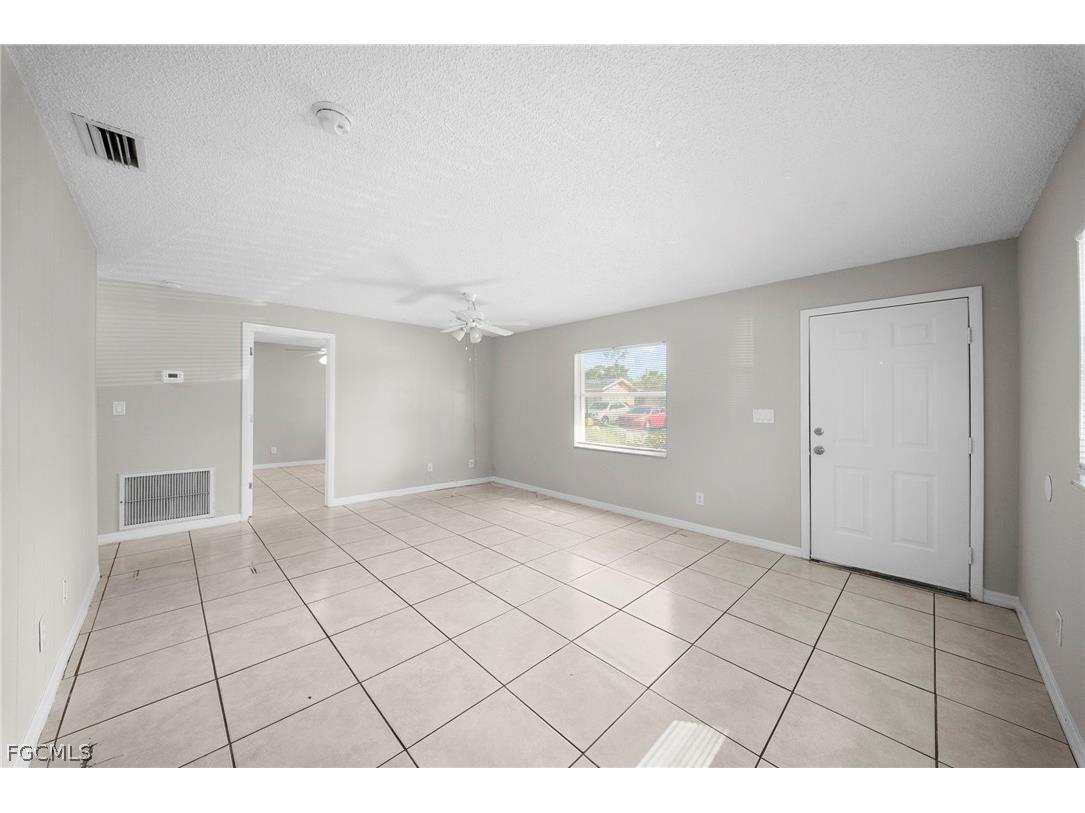 5537 10th Avenue Fort Myers FL 33907 2026011945 image7