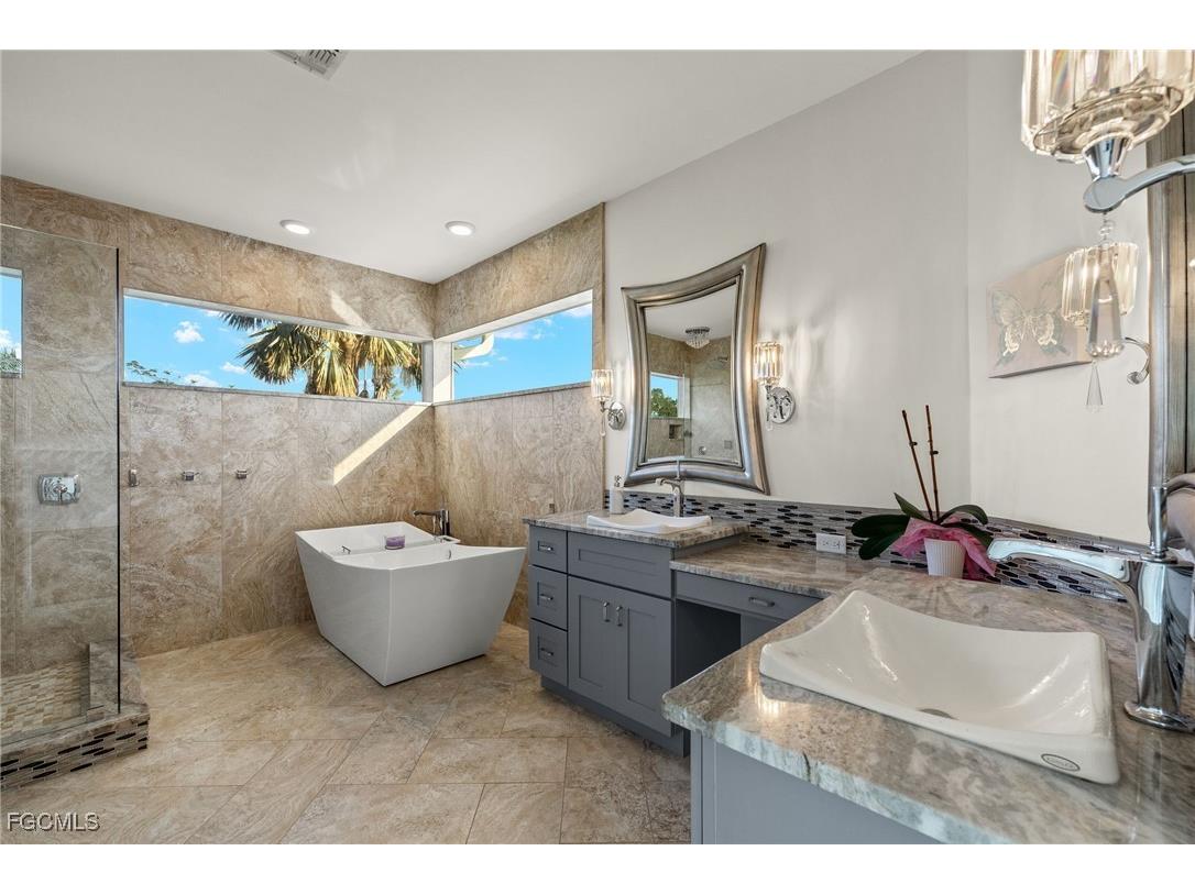 5539 Natoma Drive Fort Myers FL 33919 2025025378 image23