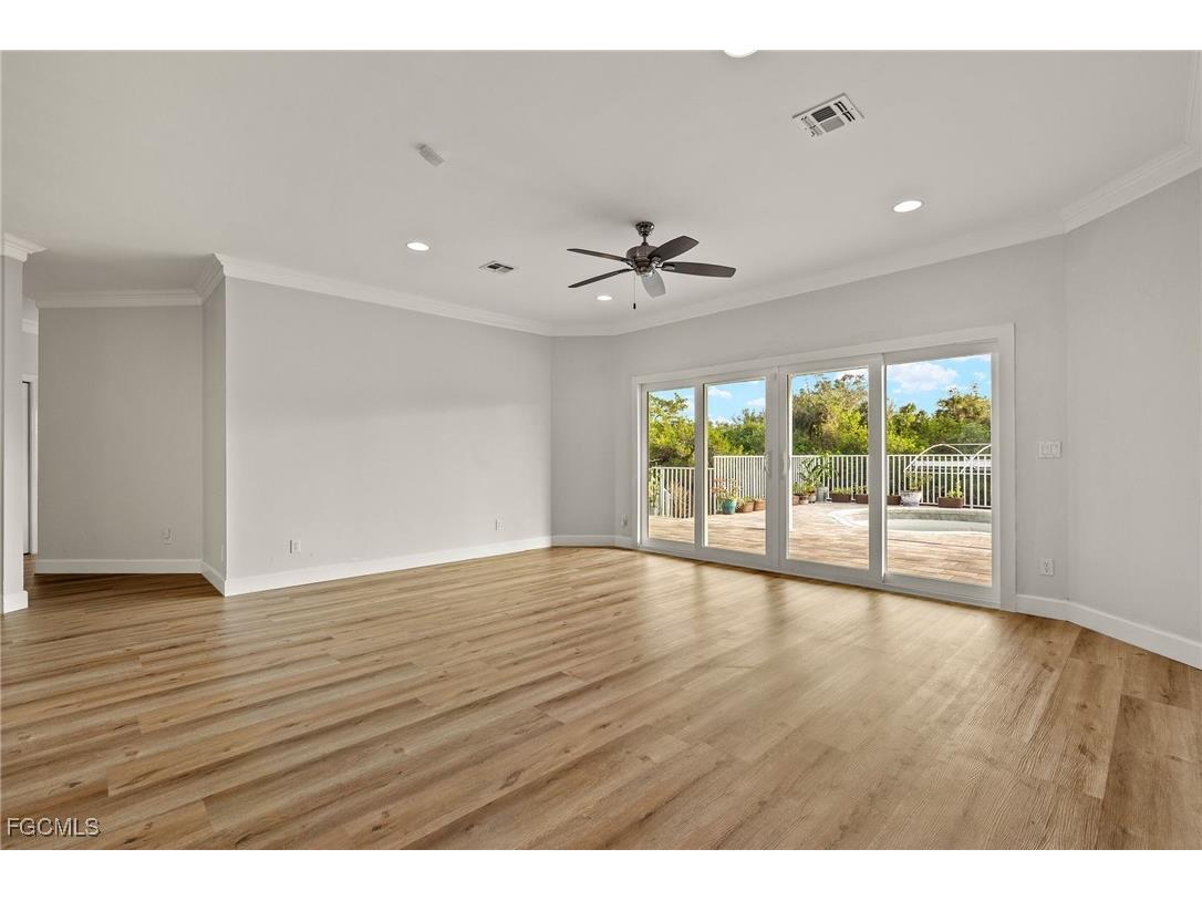 5539 Natoma Drive Fort Myers FL 33919 2025025378 image4