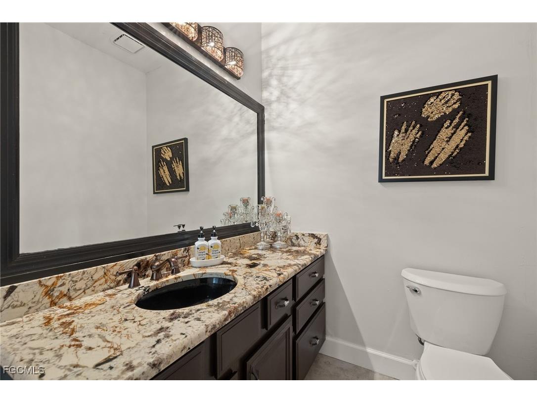 5539 Natoma Drive Fort Myers FL 33919 2025025378 image6