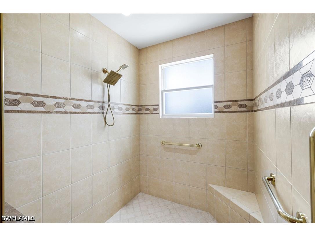 554 Avellino Isles Circle #101 Naples FL 34119 226014703 image20
