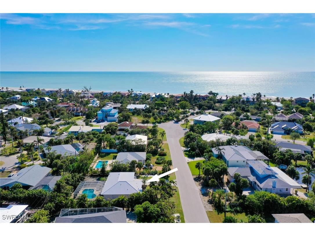 554 E Rocks Drive Sanibel FL 33957 224099828 image1