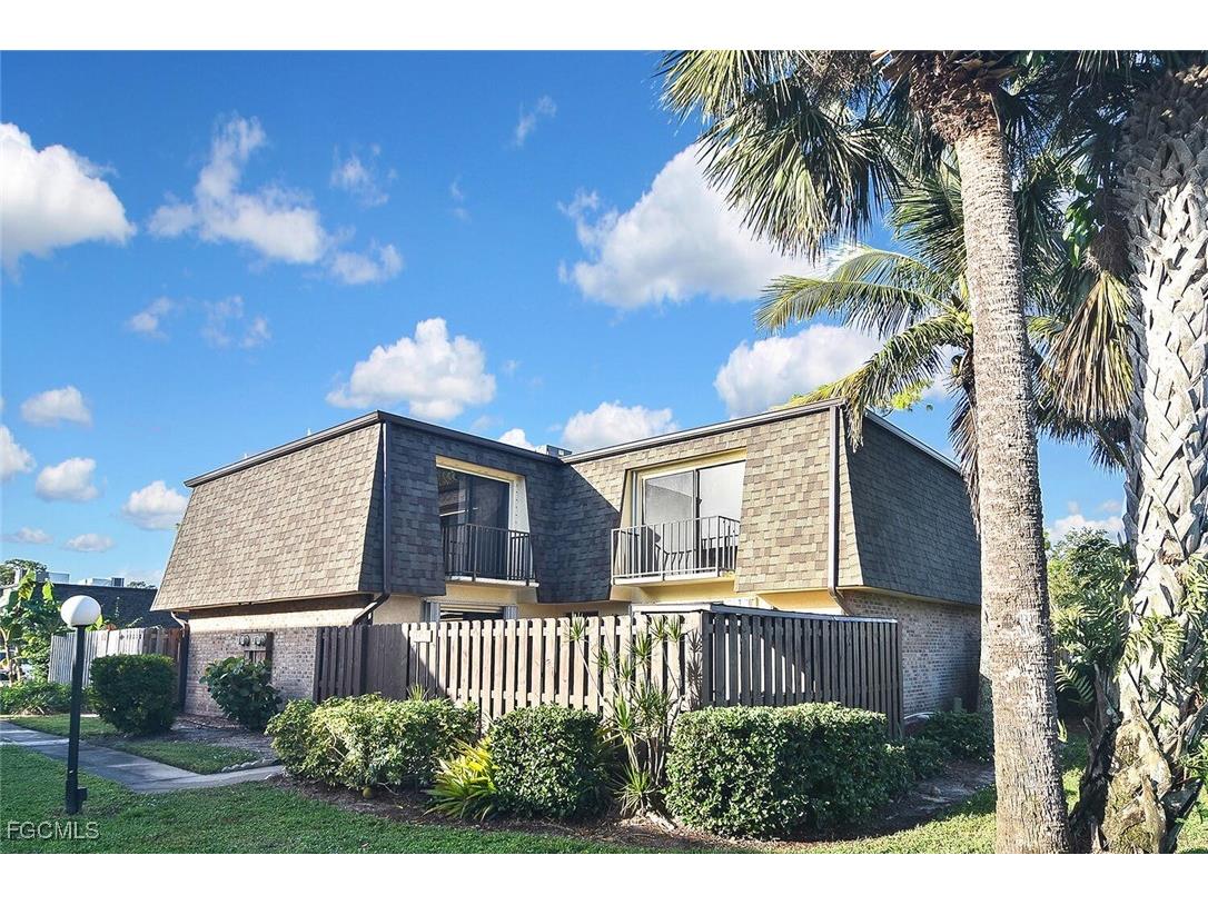 5540 Malt Drive #4 Fort Myers FL 33907 2025017527 image1