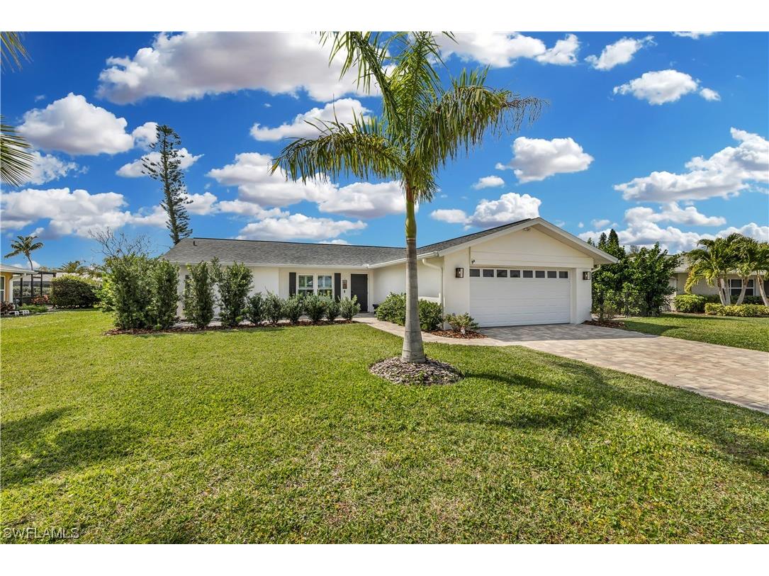 5541 Amoroso Drive Fort Myers FL 33919 224022989 image1