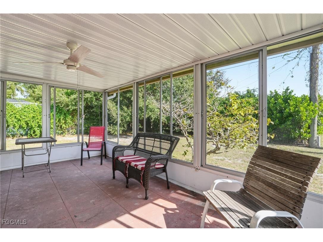 5541 Winkler Road Fort Myers FL 33919 2025022306 image19