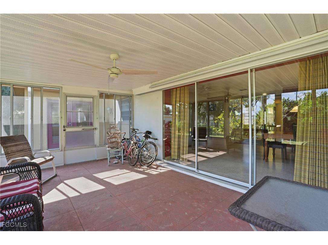 5541 Winkler Road Fort Myers FL 33919 2025022306 image20