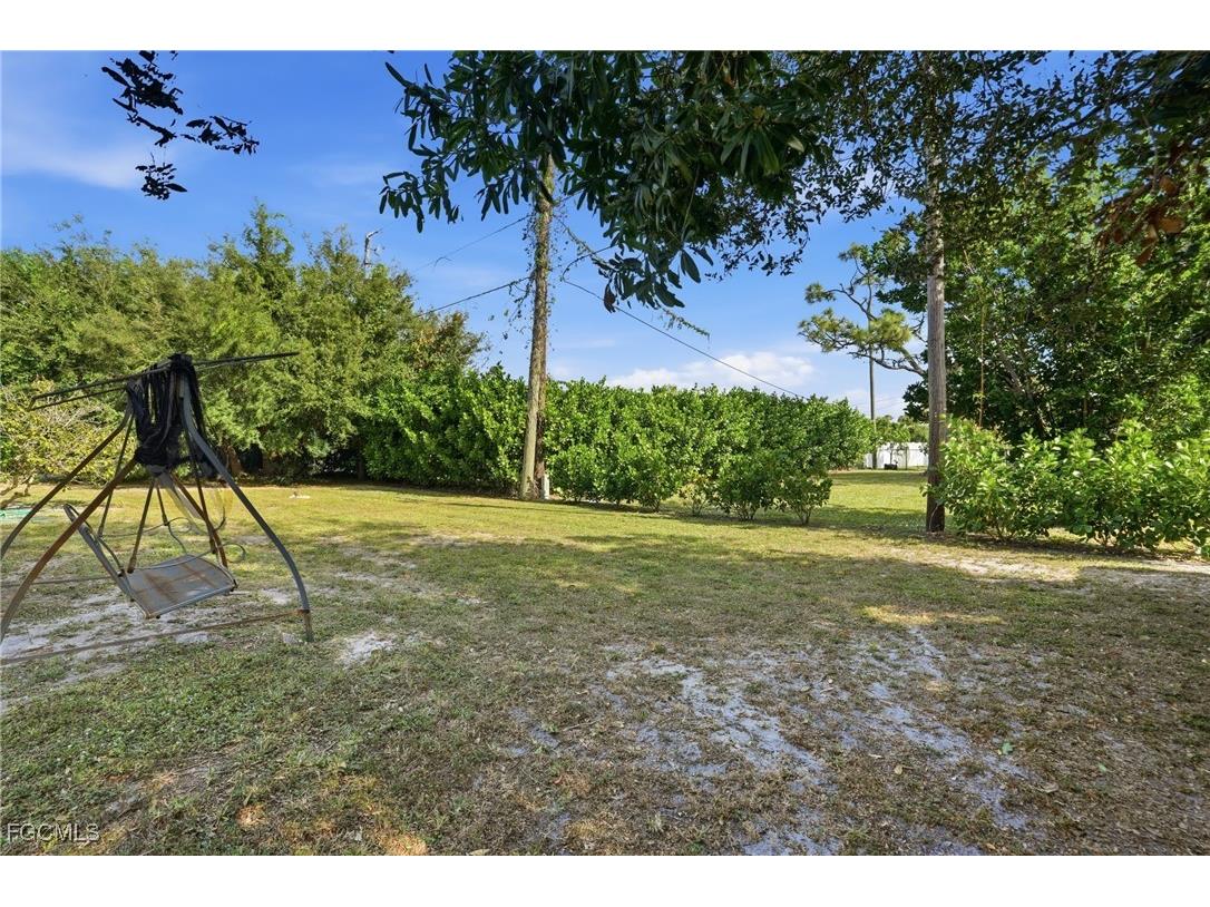 5541 Winkler Road Fort Myers FL 33919 2025022306 image22