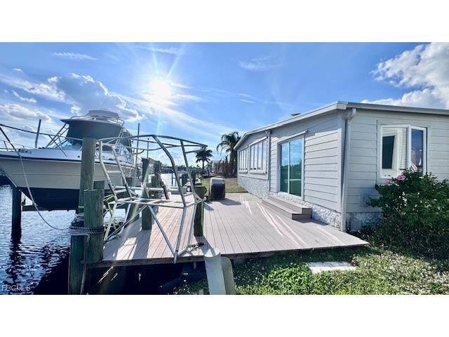 5545 Sir Walter Way North Fort Myers FL 33917 2025021954 image1