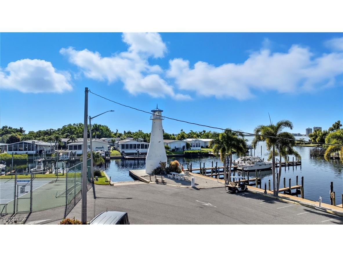 5547 Sir Walter Way North Fort Myers FL 33917 2025004375 image4