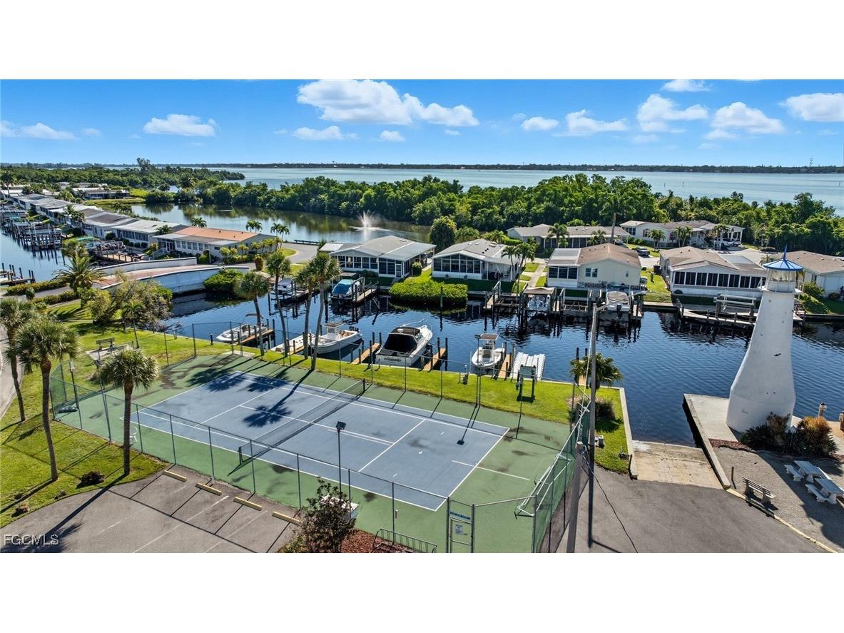 5547 Sir Walter Way North Fort Myers FL 33917 2025004375 image5