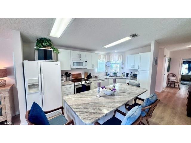 5548 Adam Drive North Fort Myers FL 33917 2026021972 image8