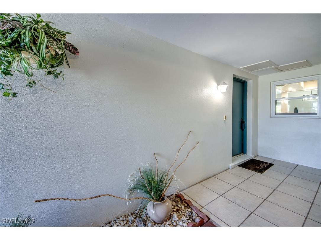 5549 Westwind Lane Fort Myers FL 33919 225054763 image2