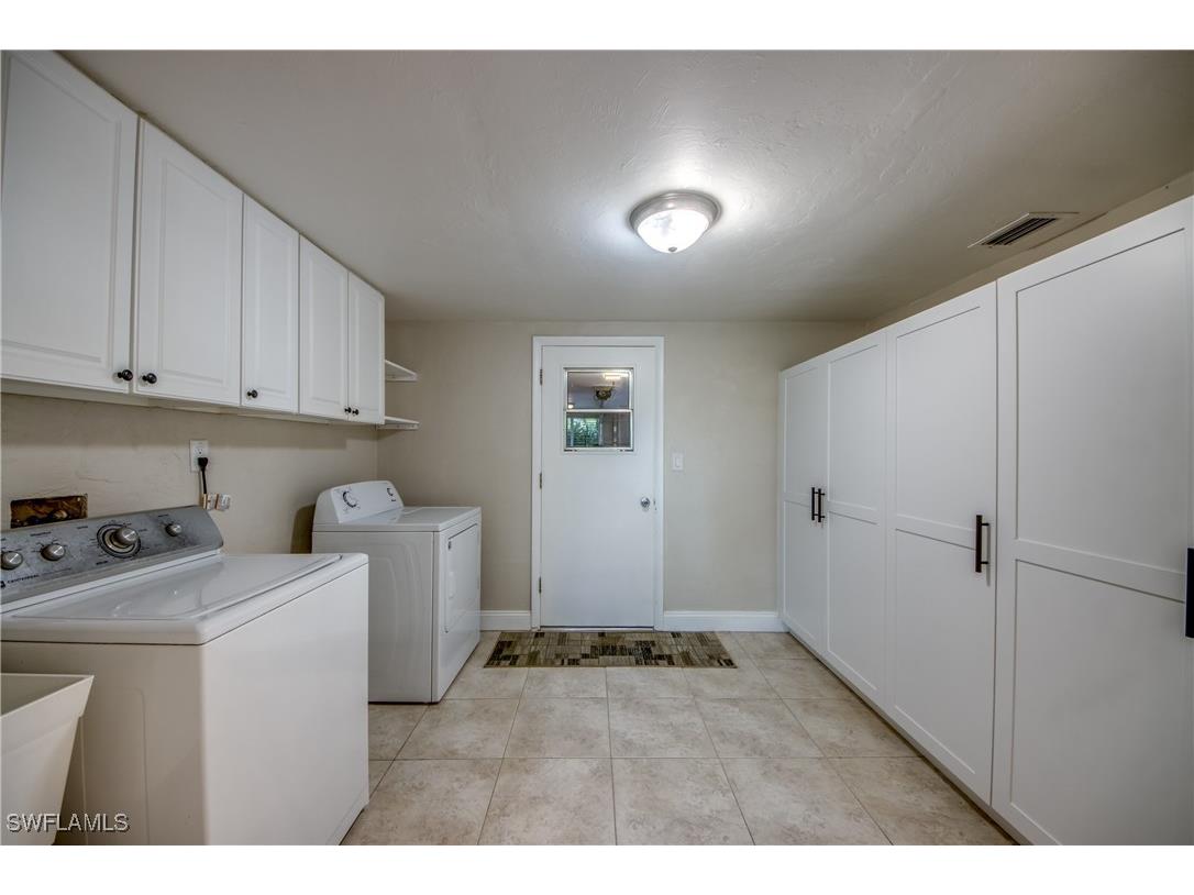 5549 Westwind Lane Fort Myers FL 33919 225054763 image38