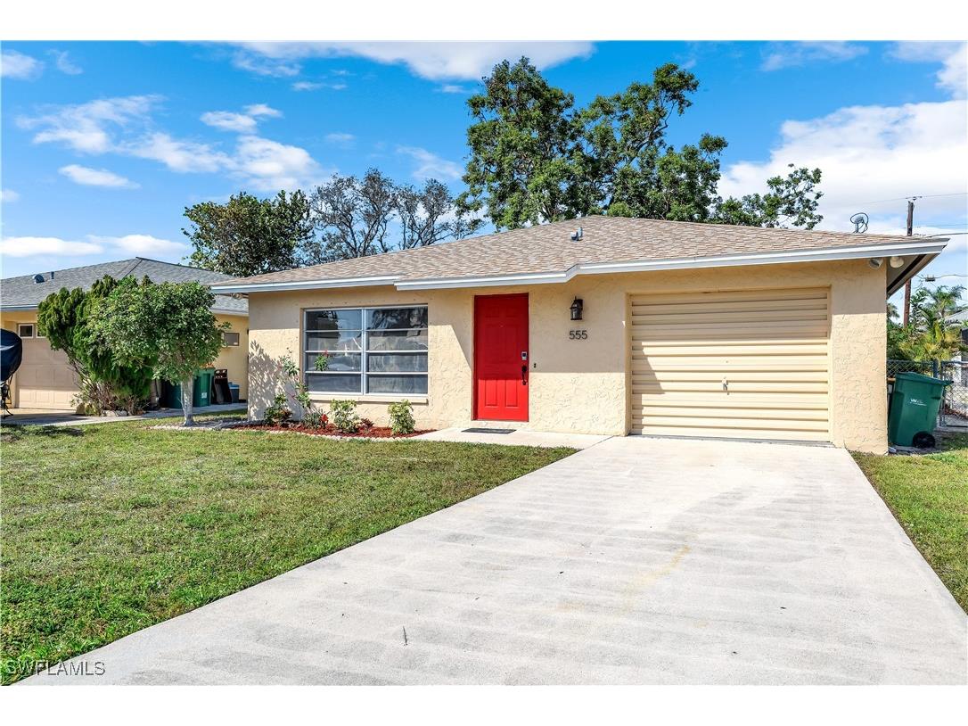 555 107th Avenue N Naples FL 34108 225020121 image1