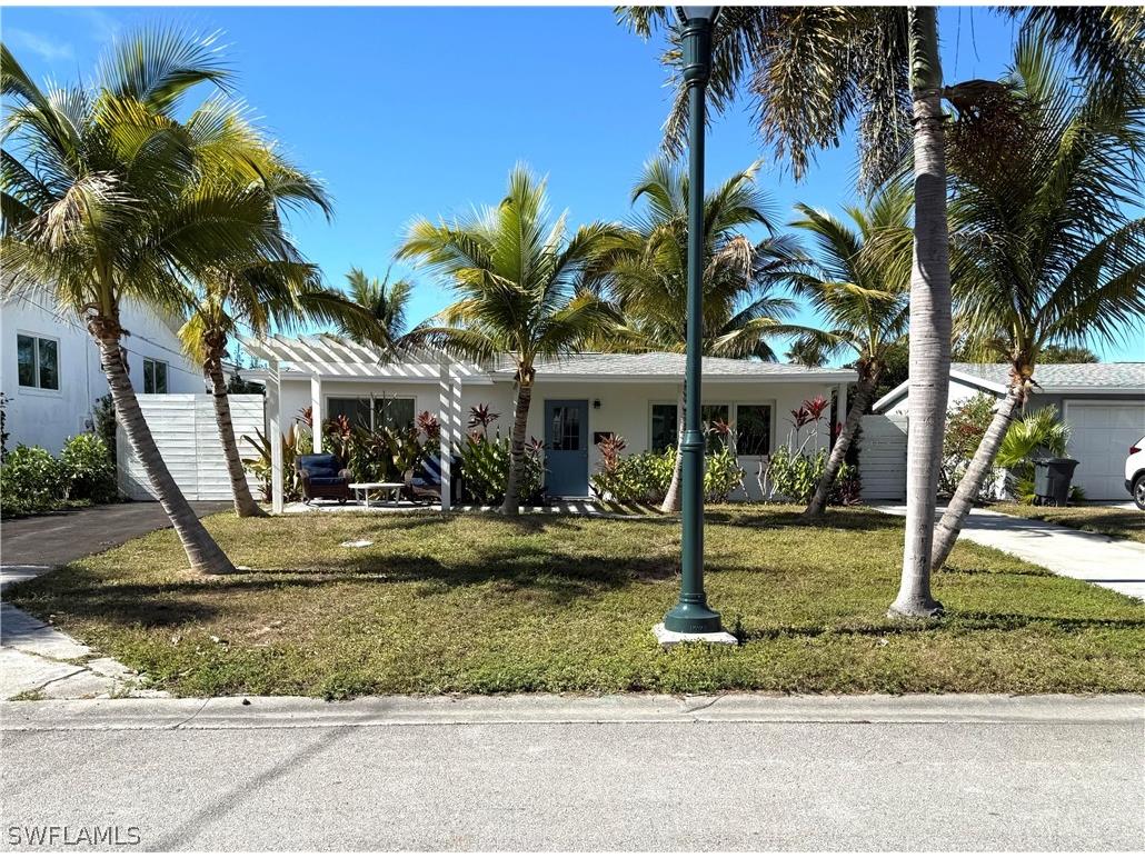 555 14th Street N Naples FL 34102 226006970 image1