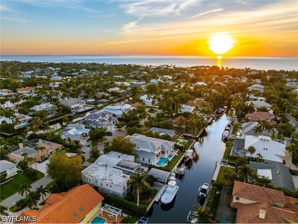 555 17th Avenue S Naples FL 34102 226016776 image1