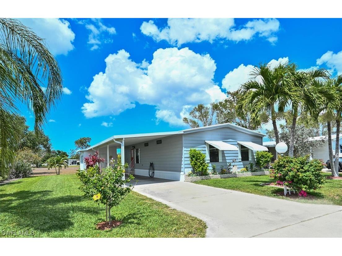 555 Charlemagne Boulevard Naples FL 34112 223026370 image1